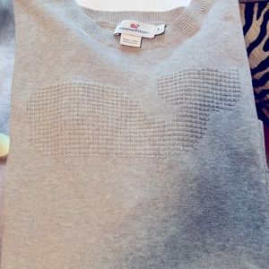 Vineyard Vines lightweight sweater